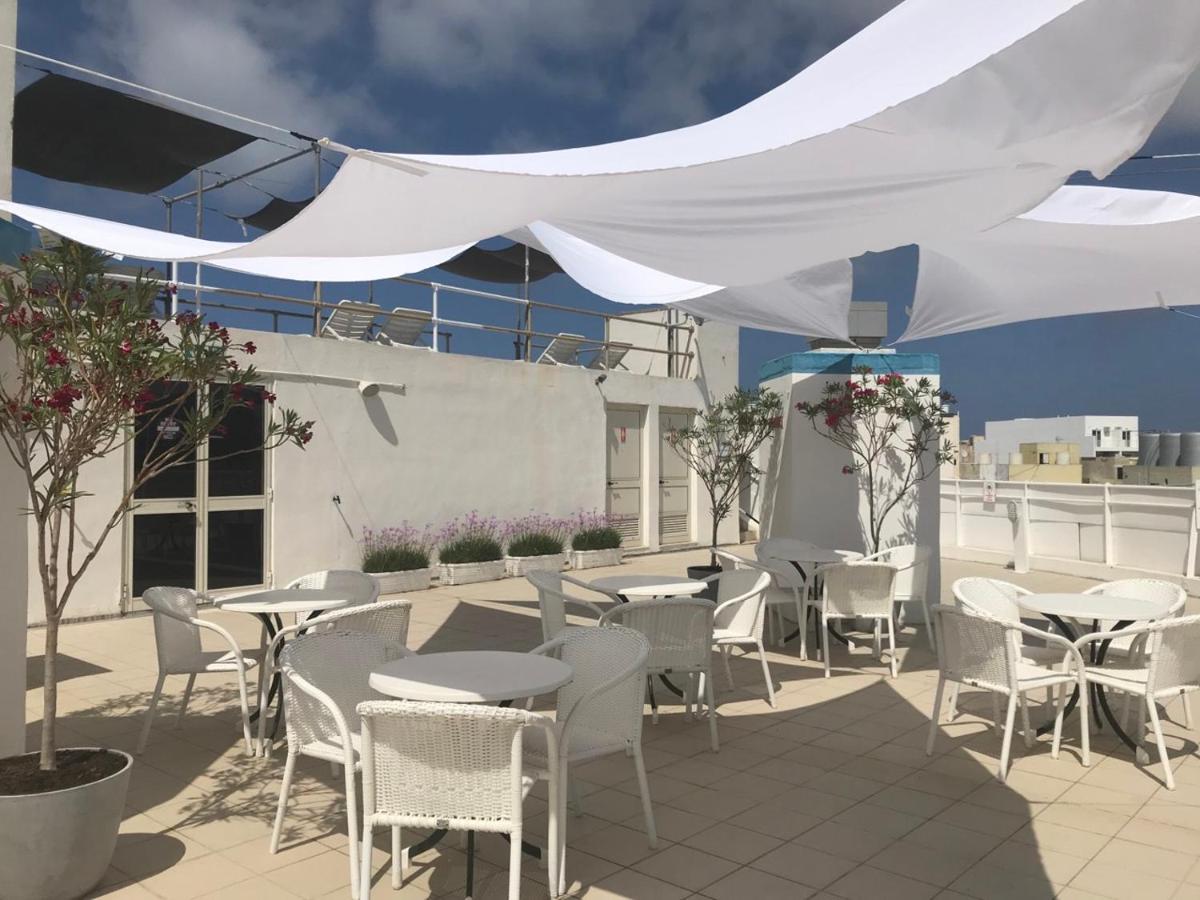Oriana Hotel St. Paul's Bay Buitenkant foto