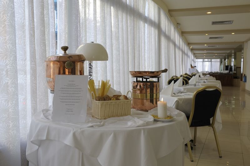 Oriana Hotel St. Paul's Bay Buitenkant foto