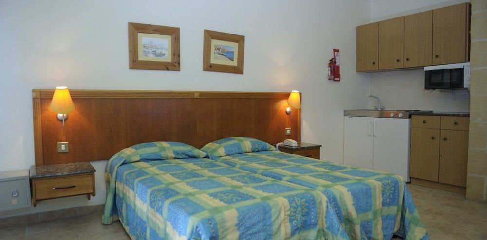 Oriana Hotel St. Paul's Bay Buitenkant foto